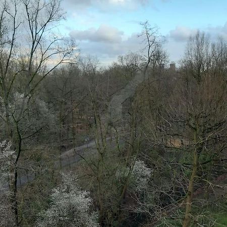 Zentral Und Doch Natur Keulen Buitenkant foto